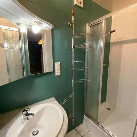 Proche Des Lacs Apartment *